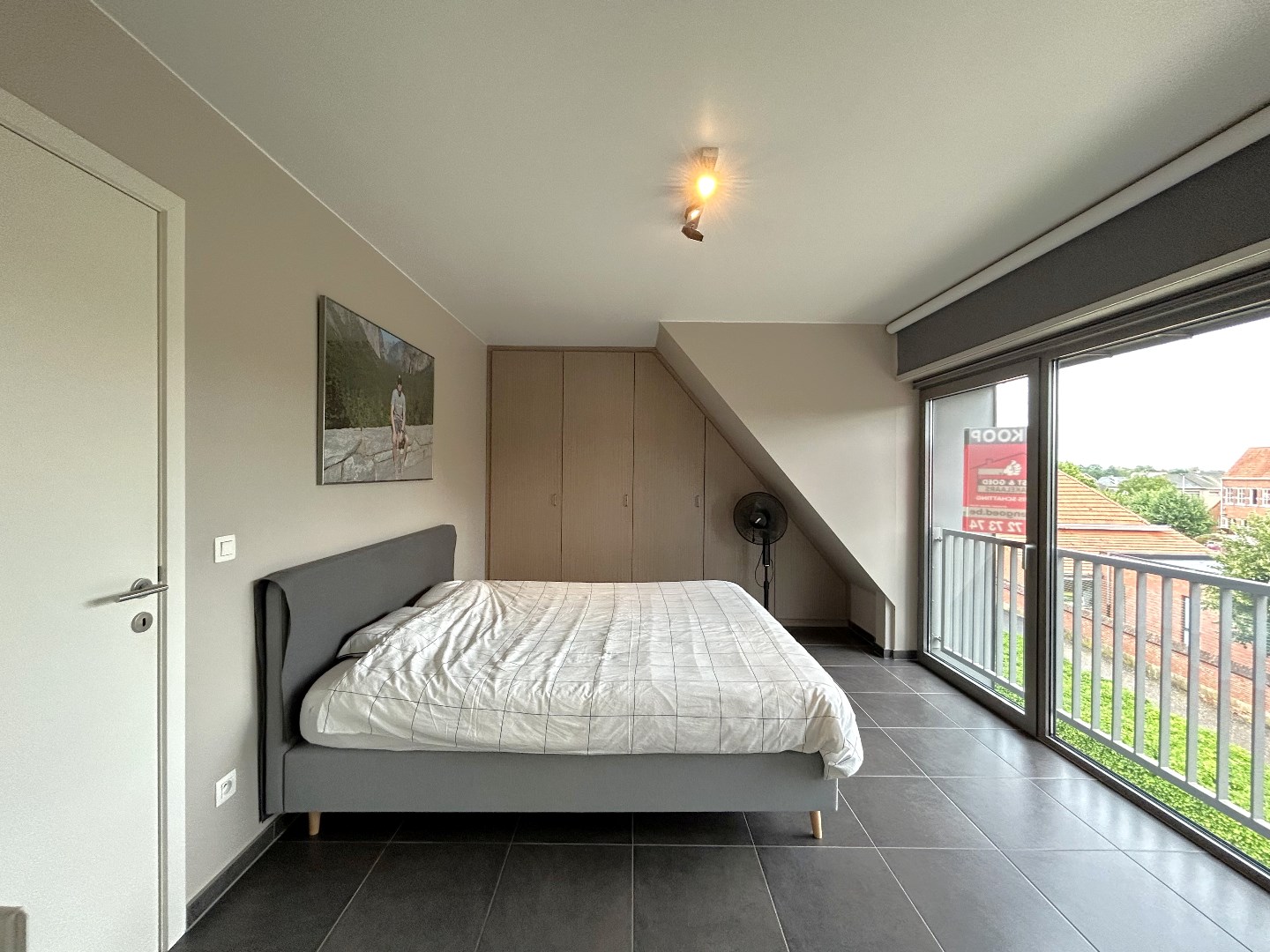 Lichtrijk, energiezuinig appartement met 1 slpk. in Geel 
