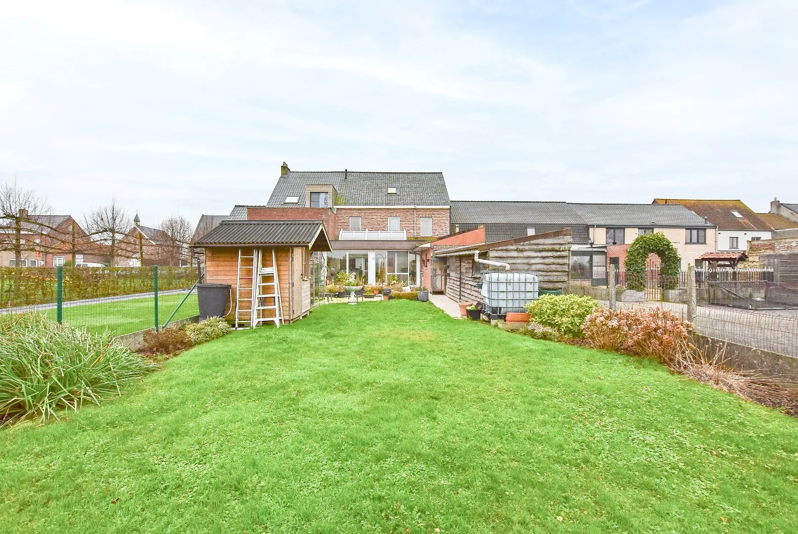  Ruime woning met prachtige verzichten op 560m²