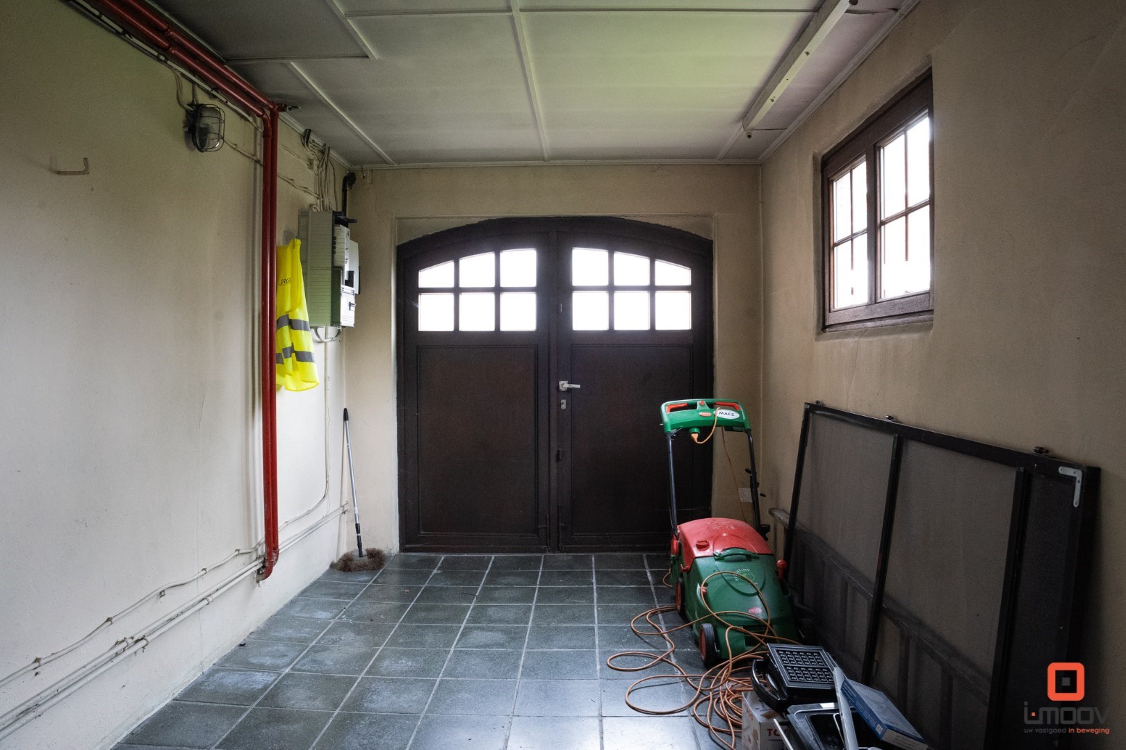 Te renoveren woning met grote tuin nabij Brugge 