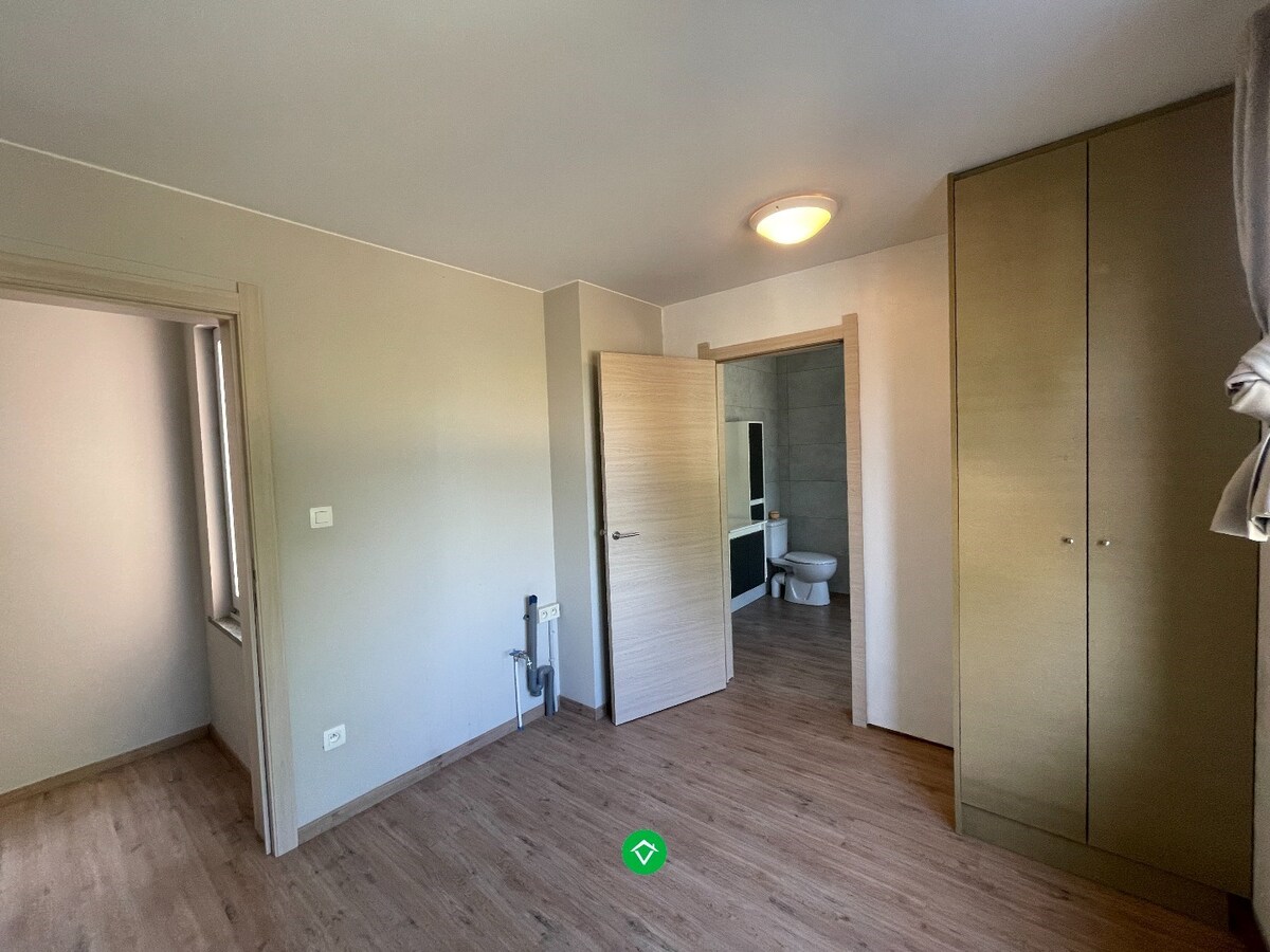Hoekwoning met 2 slaapkamers te centrum Roeselare 