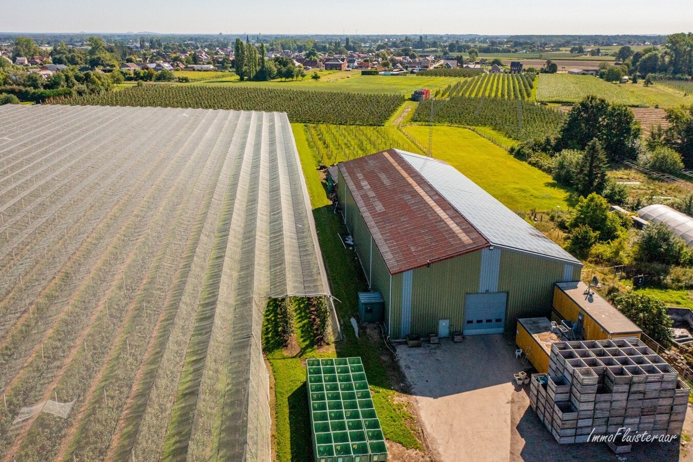 Terrain &#224; b&#226;tir avec entrep&#244;t d&#39;environ 54 ares &#224; Herk-de-Stad 