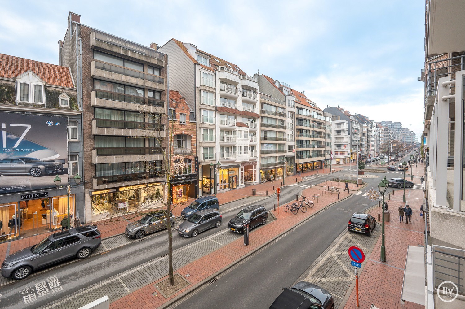 Appartement agr&#233;able et meubl&#233; avec 2 chambres &#224; coucher situ&#233; sur l&#39;avenue Lippens &#224; Knokke. 