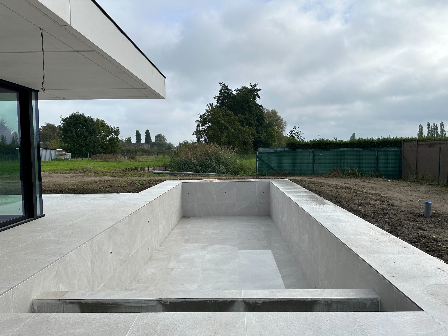 Moderne villa in groene omgeving te Desselgem 