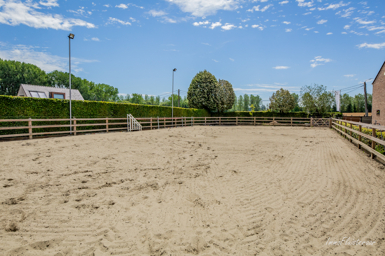 Professional equestrian property on approximately 4ha/9ac at Lennik (Flemisch Brabant) 