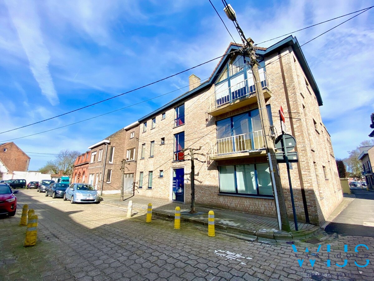 Tof 2 slaapkamer appartement in centrum ERTVELDE ! 
