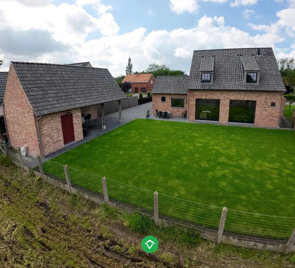 Alleenstaande nieuwbouwwoning te Aartrijke 