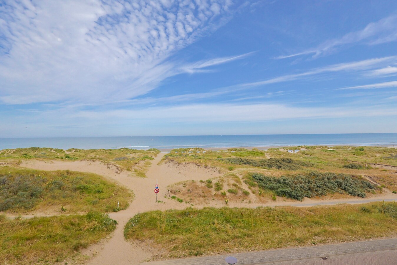 Studio r&#233;nov&#233; avec vue frontale sur mer! 