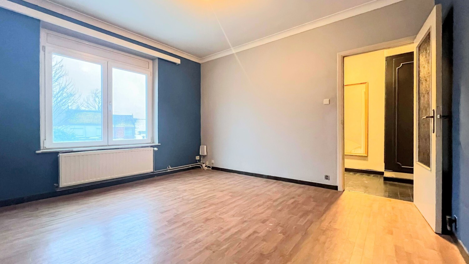 Herenhuis met handelsruimte en appartement in centrum Tongeren 