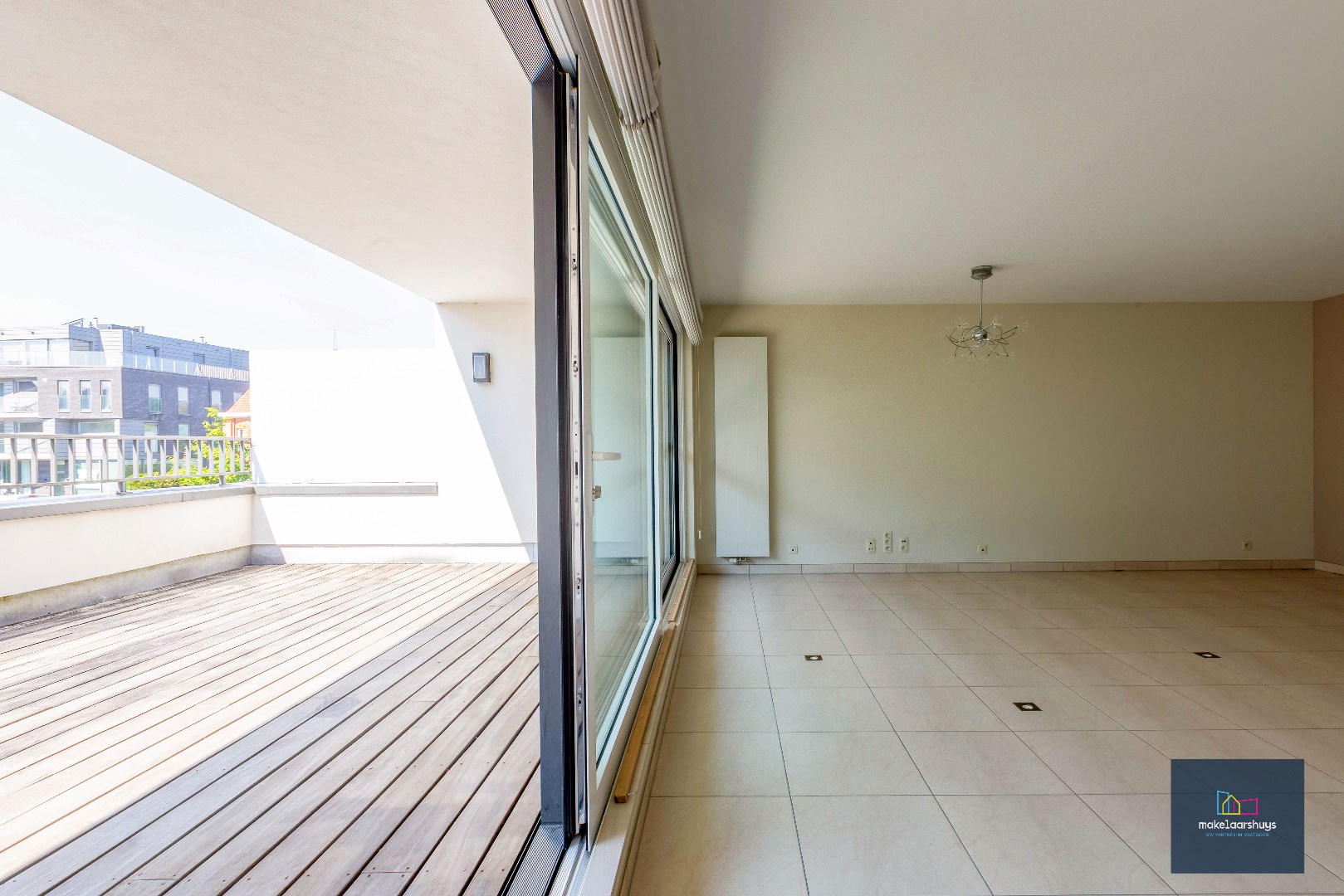 2-slpk app met terras, staanplaast en garagebox nabij centrum Merelbeke 