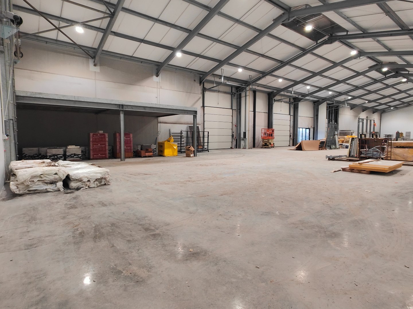 Nieuwbouw loods te huur van 406m&#178; 