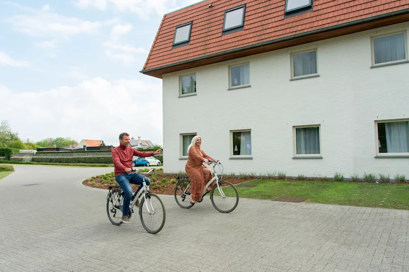 Ibis hotel met prachtig buitenzwembad aan de Belgische Kust 