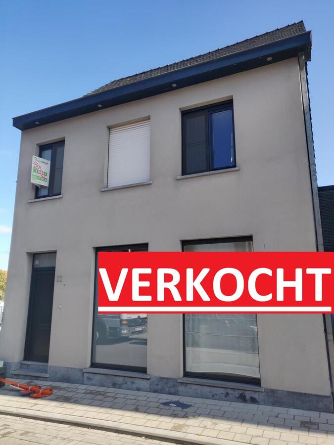 Woning met handelszaak en atelier in centrum Koekelare 