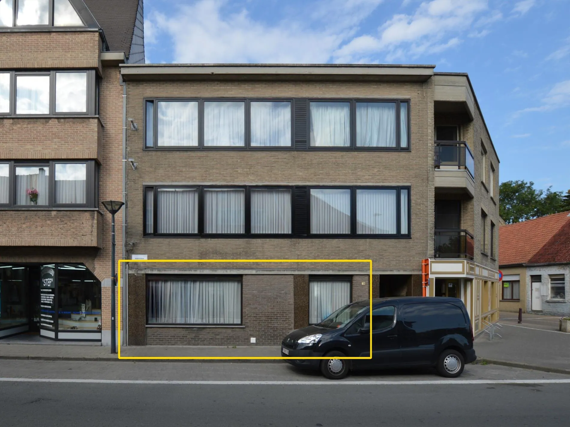 Gelijkvloers appartement met tuin in centrum Oudenburg