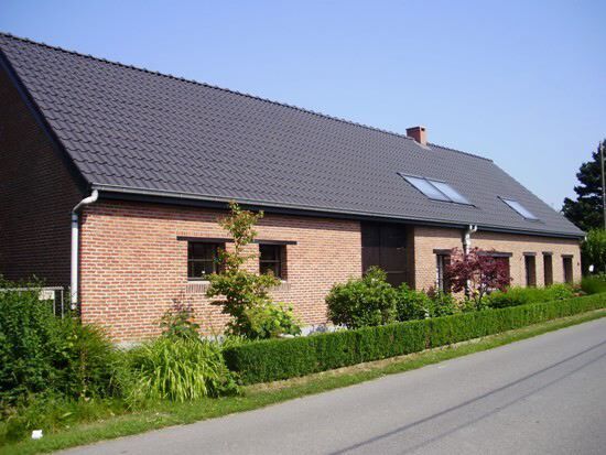 Gerenoveerde hoeve op ca. 1 ha 