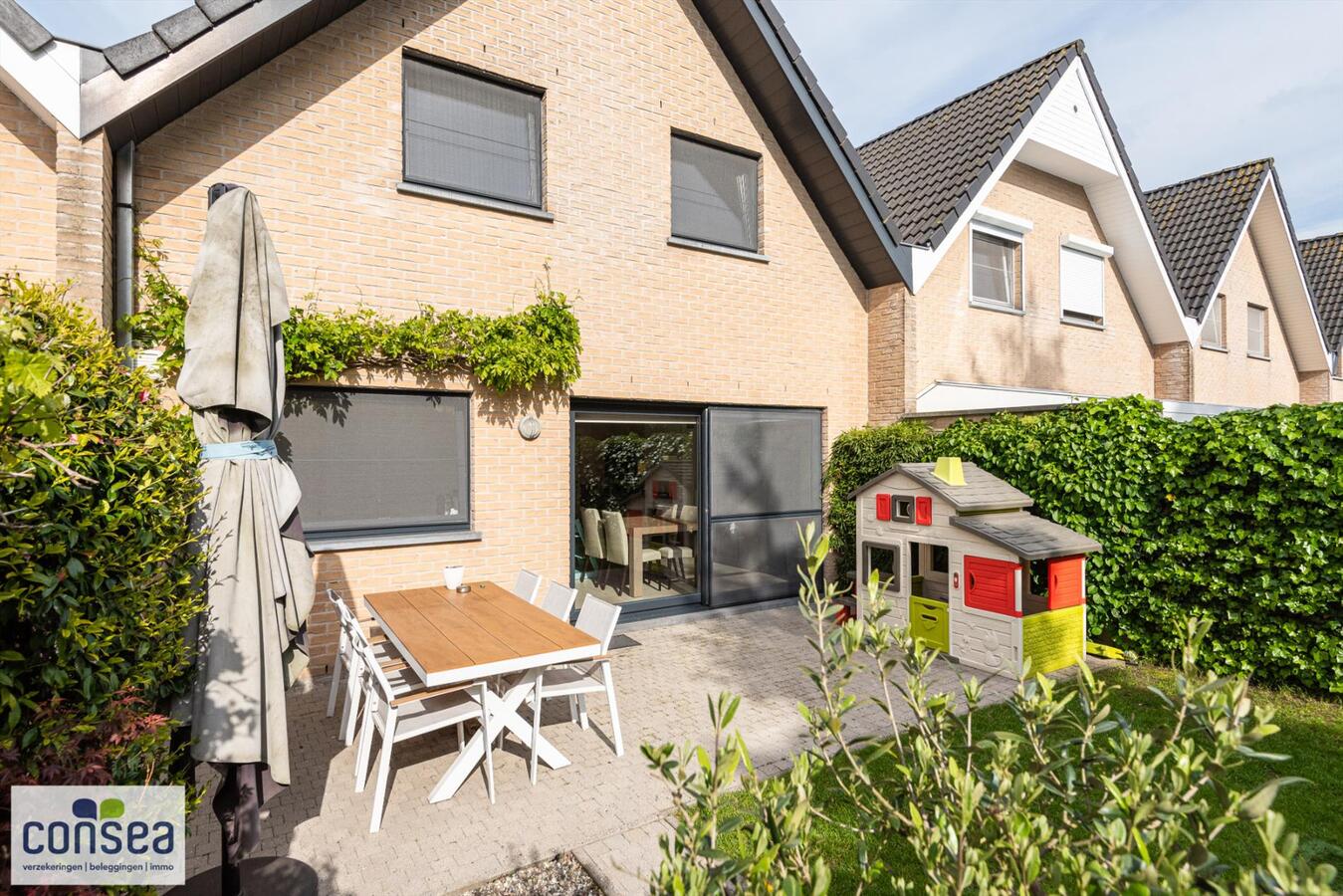 Woning in het centrum van Maldegem met zuid-west geori&#235;nteerde tuin 