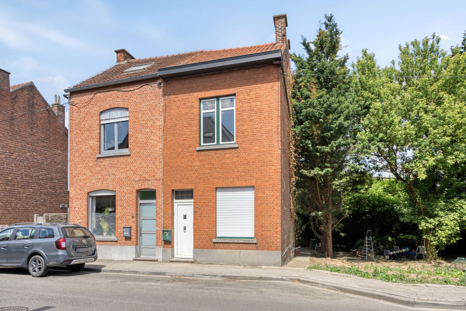 Te renoveren halfopen bebouwing met 3 slaapkamers en ruime tuin in hartje Kessel-Lo 