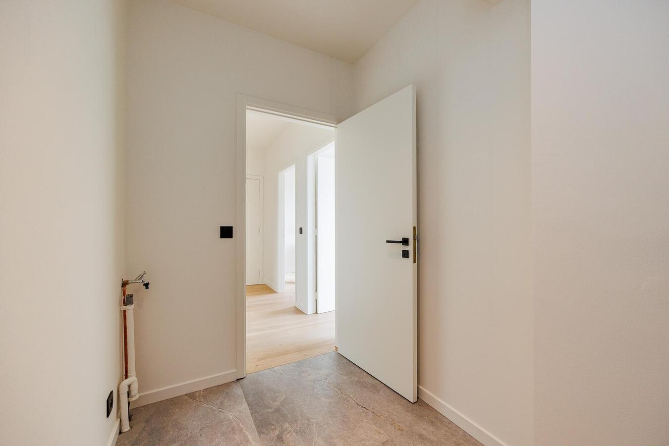 Kwalitatief gerenoveerd appartement met terras! 