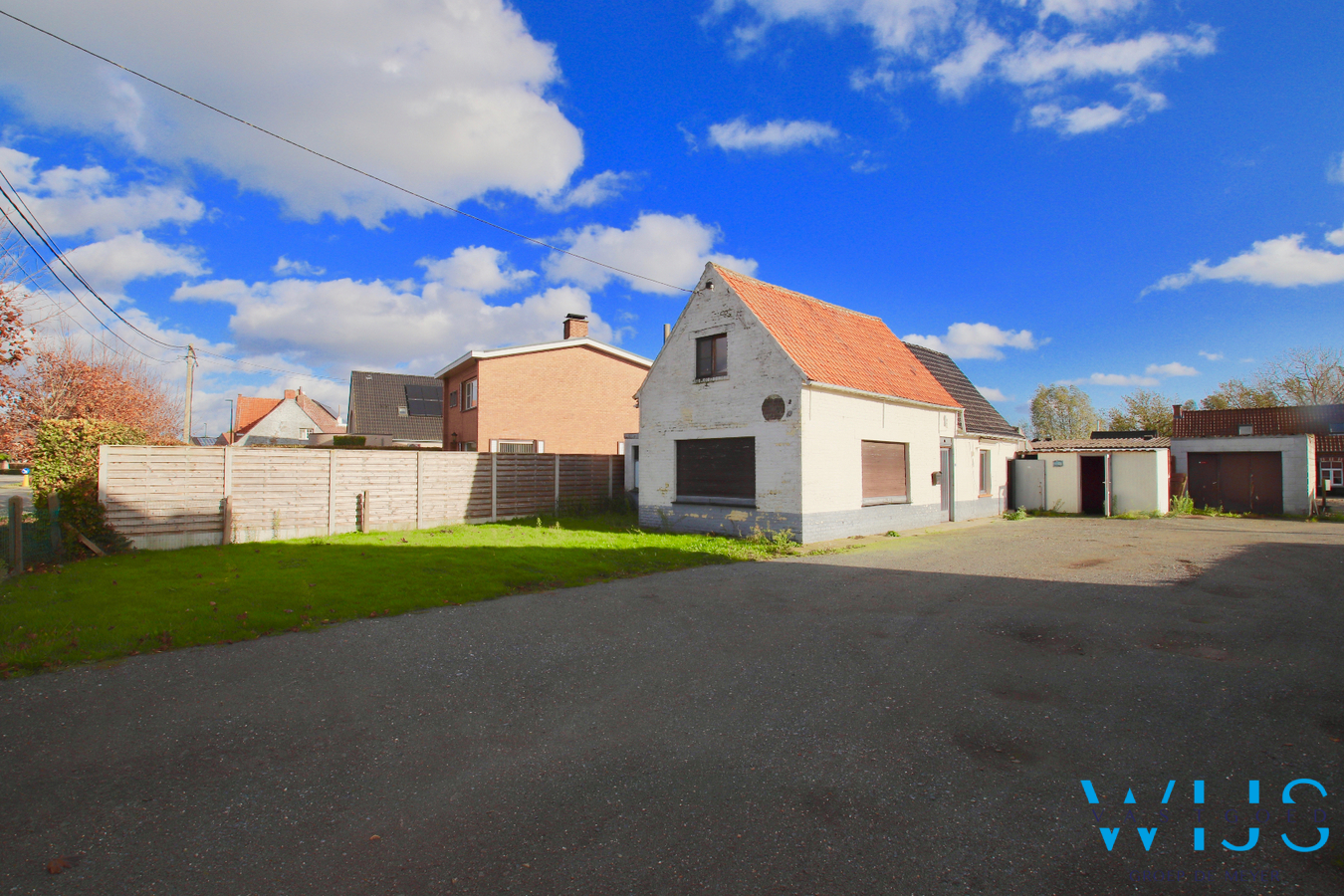 Te renoveren woning of bouwgrond op toplocatie in WAARSCHOOT! 