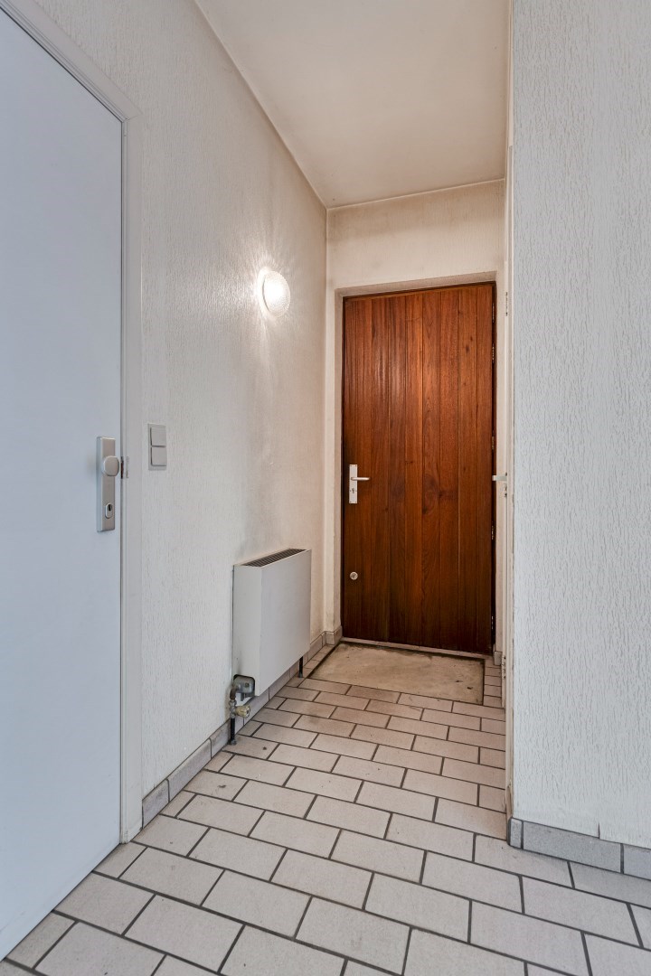 Ruime gezinswoning met 5 slaapkamers, praktijkruimte en dubbele garage in Kessel-Lo – EPC 337 kWh/m&#178; – bewoonbare oppervlakte ca. 301 m&#178; 