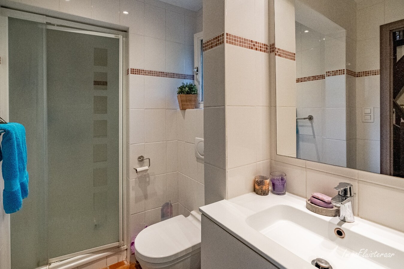 Ready-to-move-in house in a wooded area on approximately 24a in Keerbergen. 