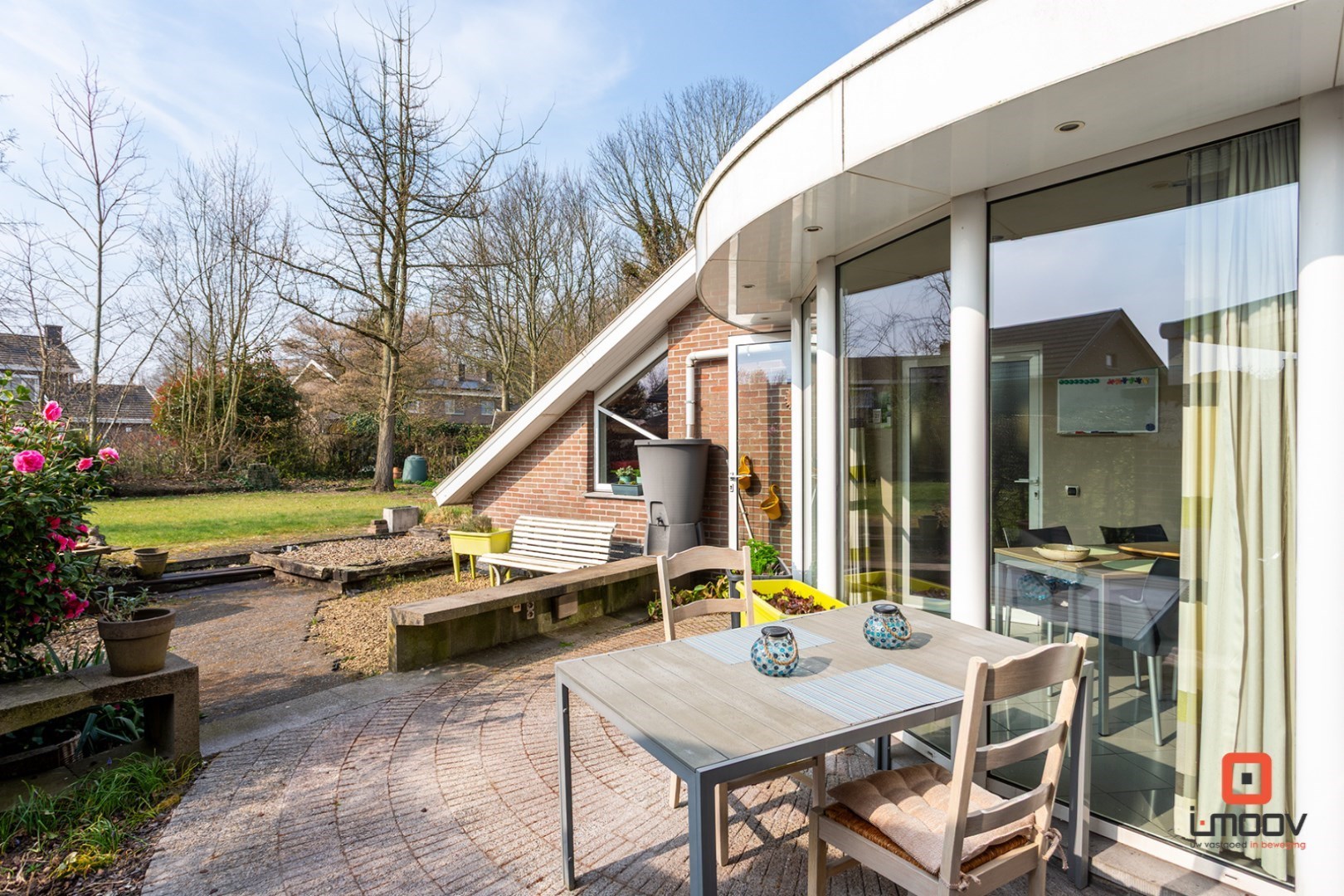 Instapklare, lichtrijke en ruime gezinswoning met 4 slaapkamers en grote tuin! 