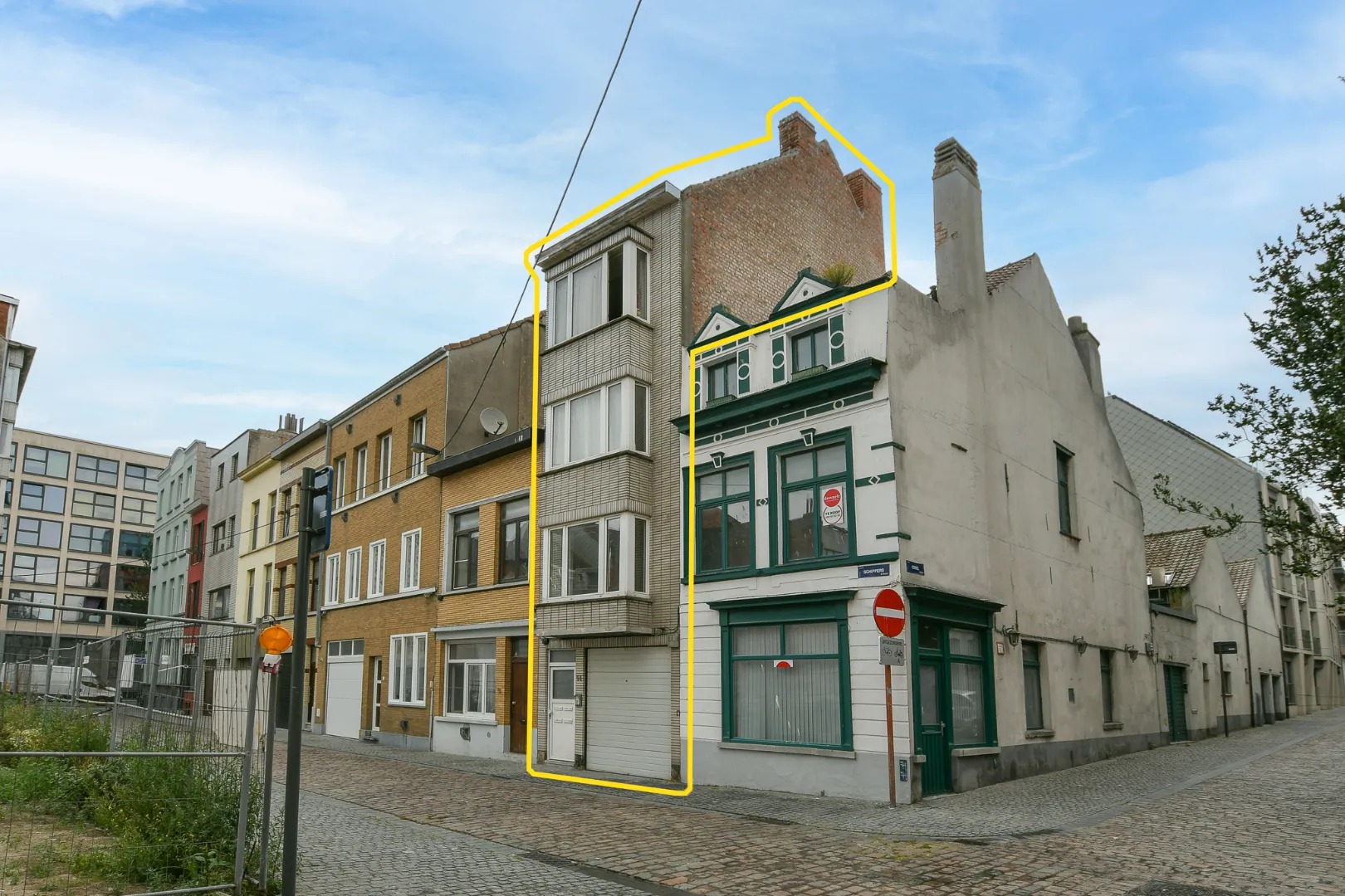 Opbrengsteigendom met 3 appartementen en garage in het centrum van Oostende