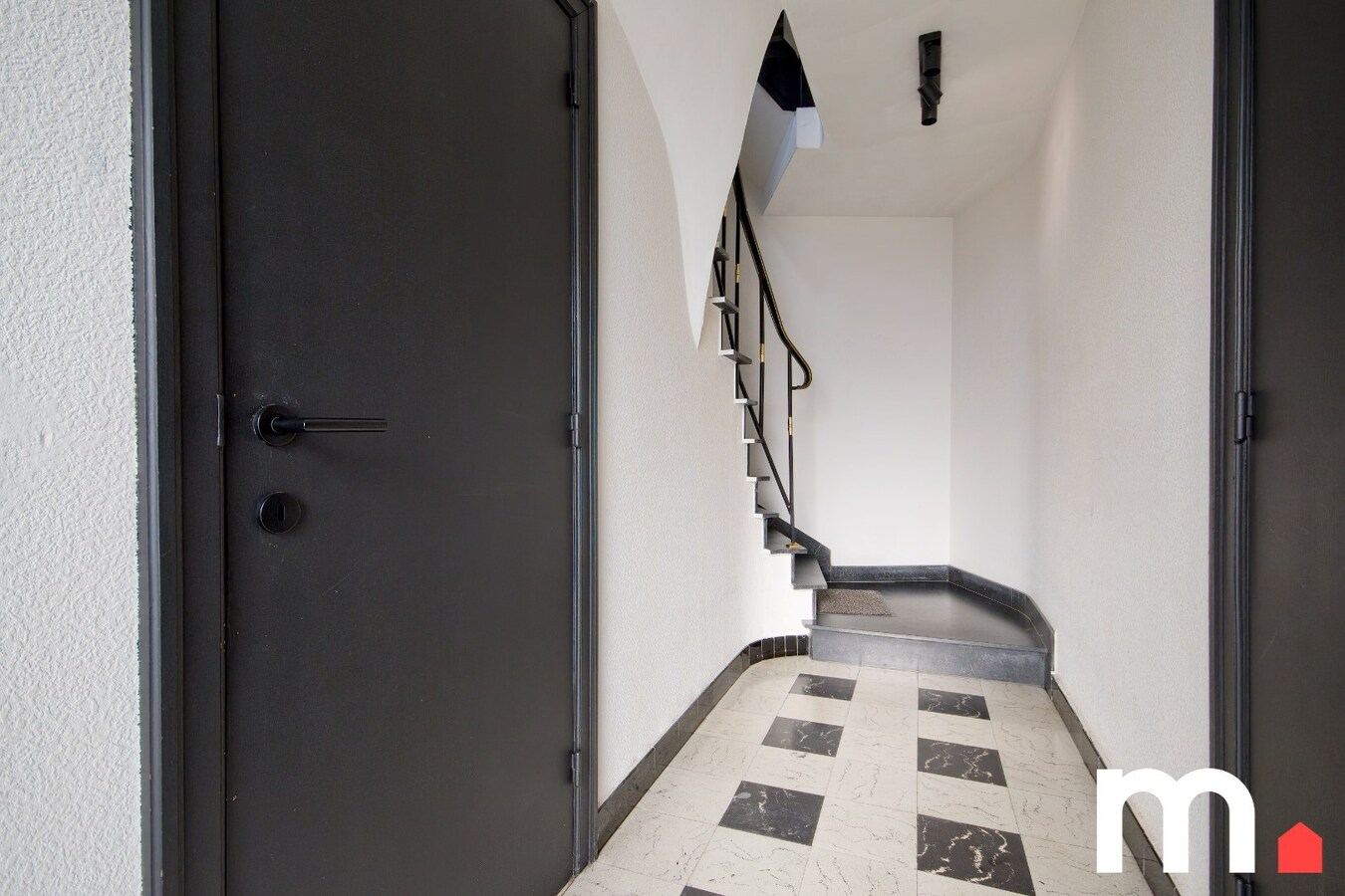 Tof &amp; Trendy bemeubeld appartement met 3 slaapkamers, 2 badkamers en garage te Heule ! 