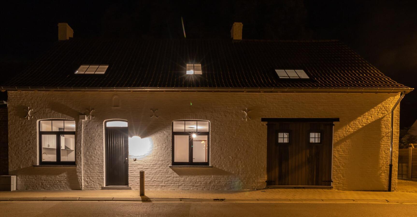 Gerenoveerde gezinswoning met 4 slaapkamers te Koekelare 