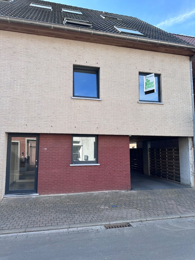 Instapklaar appartement met 2 slaapkamers en garage te Torhout 
