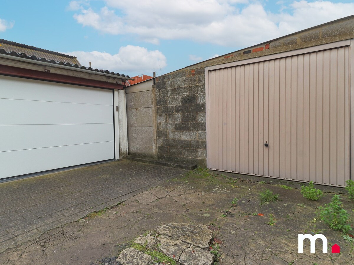 GEZELLIGE WONING  CENTRUM ROESELARE MET GARAGE EN UITWEG ! 