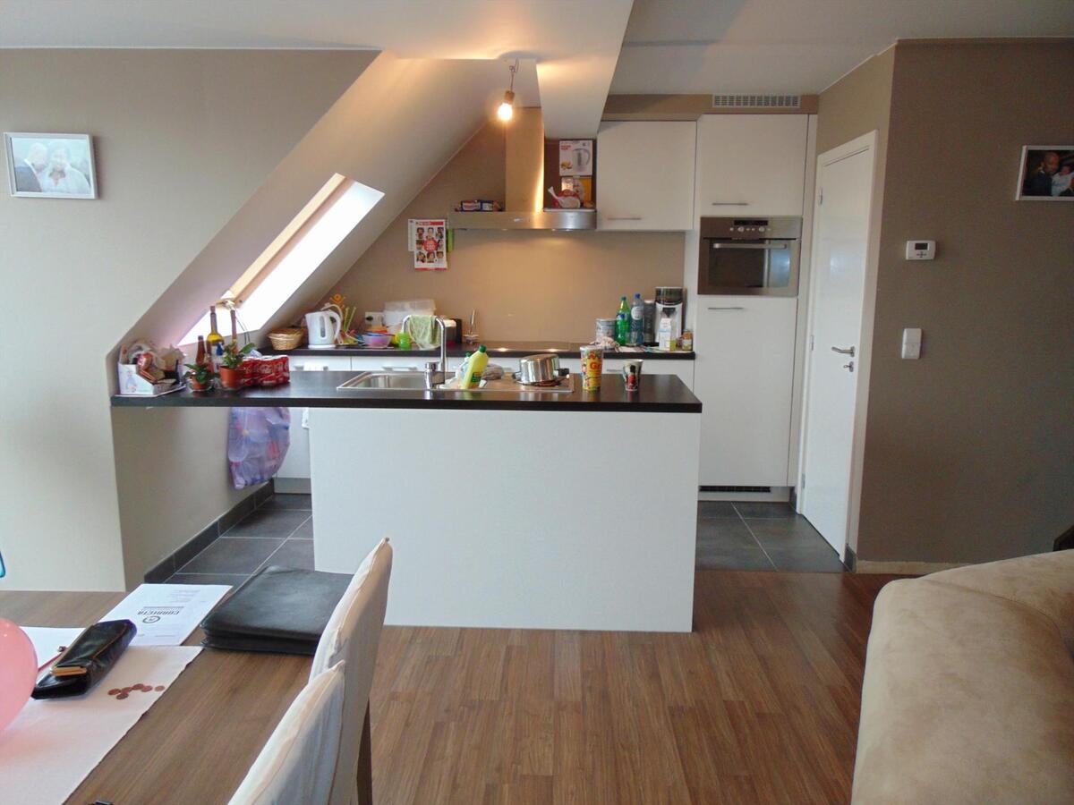 Interessant duplex appartement nabij station 