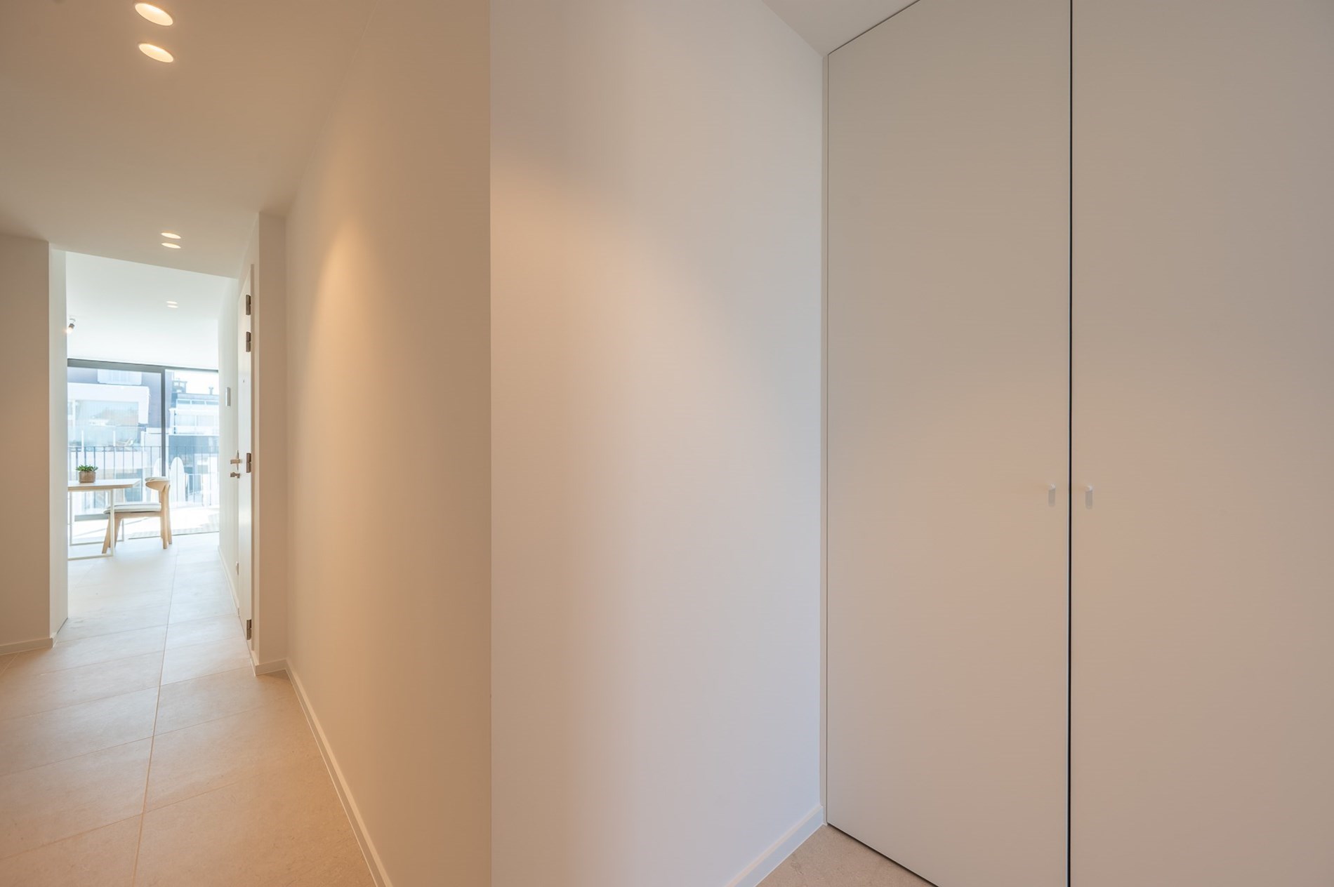 Appartement neuf enti&#232;rement fini avec des vues agr&#233;ables situ&#233; au centre de Knokke. 
