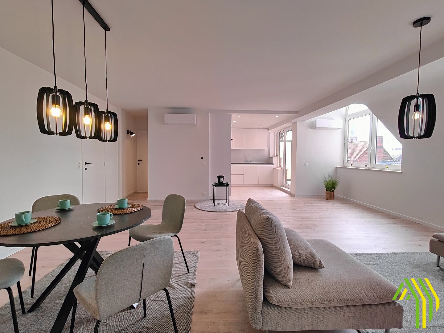 gerenoveerd 3-slaapkamer appartement in het centrum van Tielt 