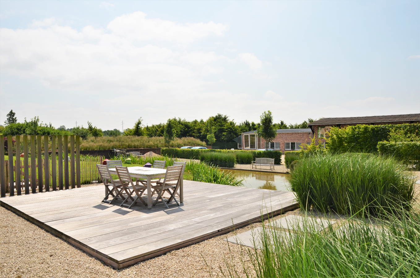 Magnifique maison avec grande annexe et pr&#233;s sur environ 2ha &#224; Bi&#233;v&#232;ne (Brabant Flamand) 