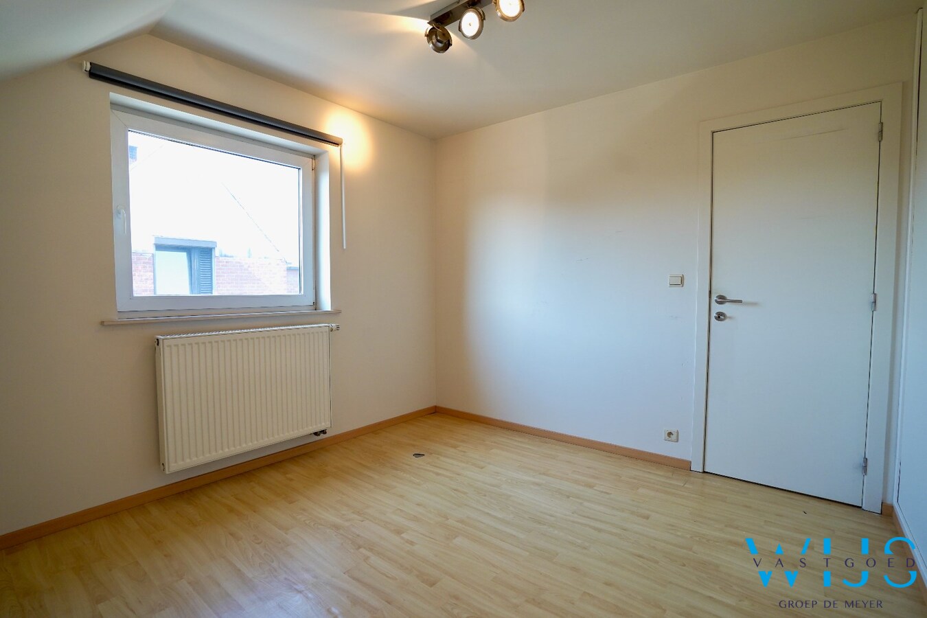 Instapklare woning in rustige wijk nabij het centrum van Eeklo 