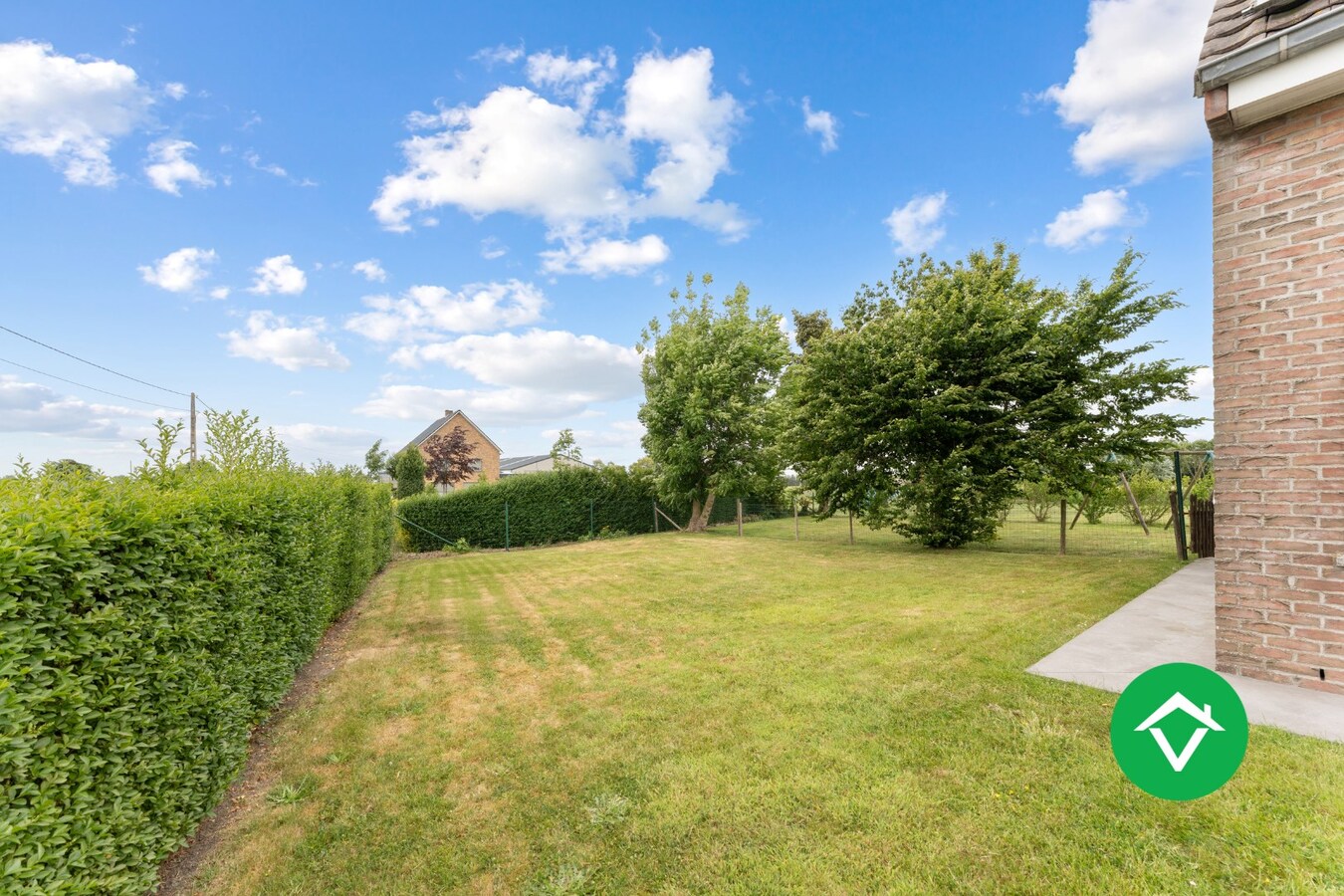 Instapklare woning met 3 slaapkamers en groene tuin te Koekelare 