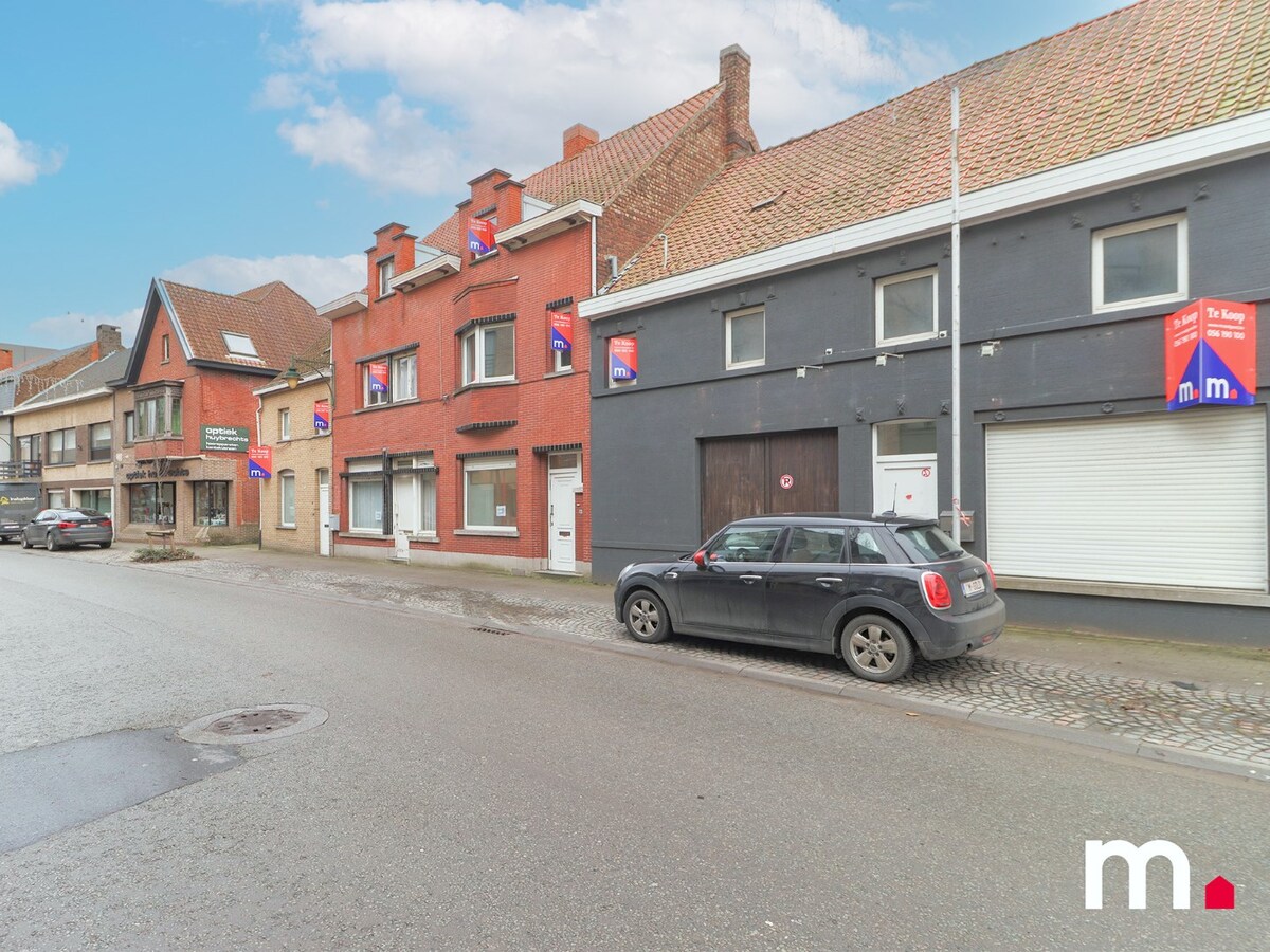 Uniek pand te Deerlijk met mogelijkheid tot opsplitsing naar 2 woningen ! 