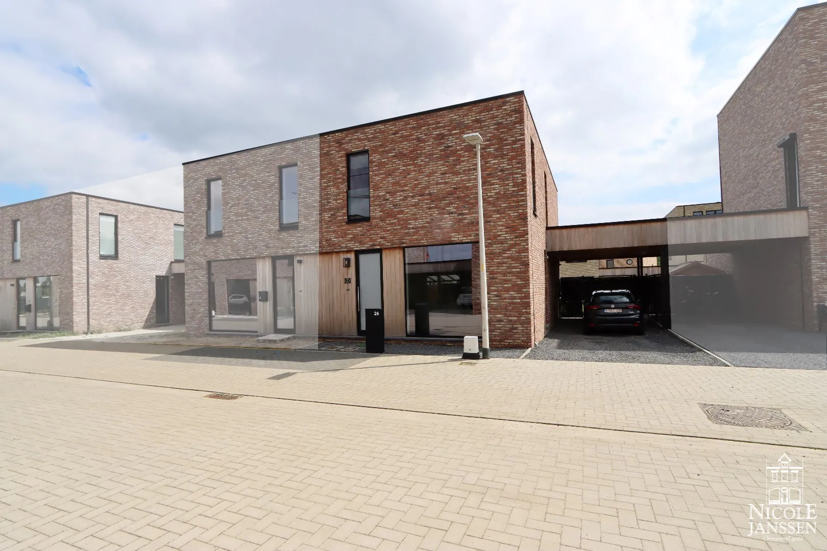 Halfvrijstaande nieuwbouwwoning