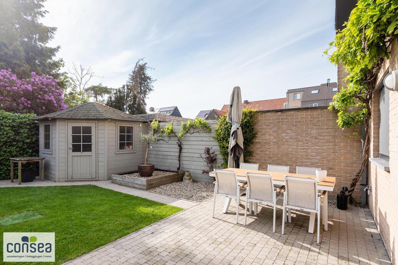 Woning in het centrum van Maldegem met zuid-west geori&#235;nteerde tuin 