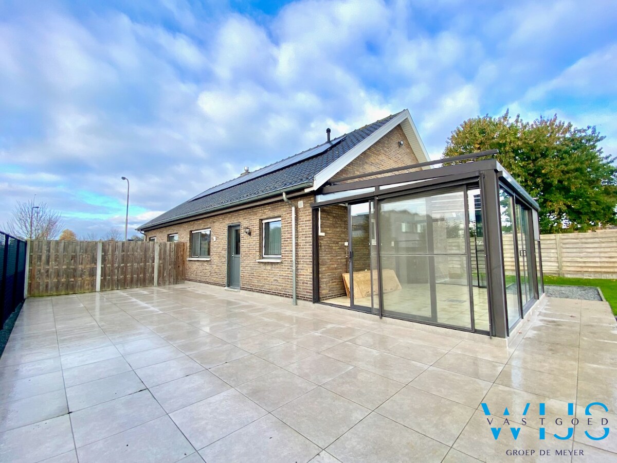 Bungalow met 2 slaapkamers op TOPlocatie ! 