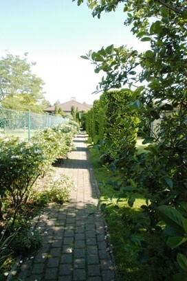 Ruime villa aangelegde tuin op ca. 3.175m&#178;te Boechout (Antw) 