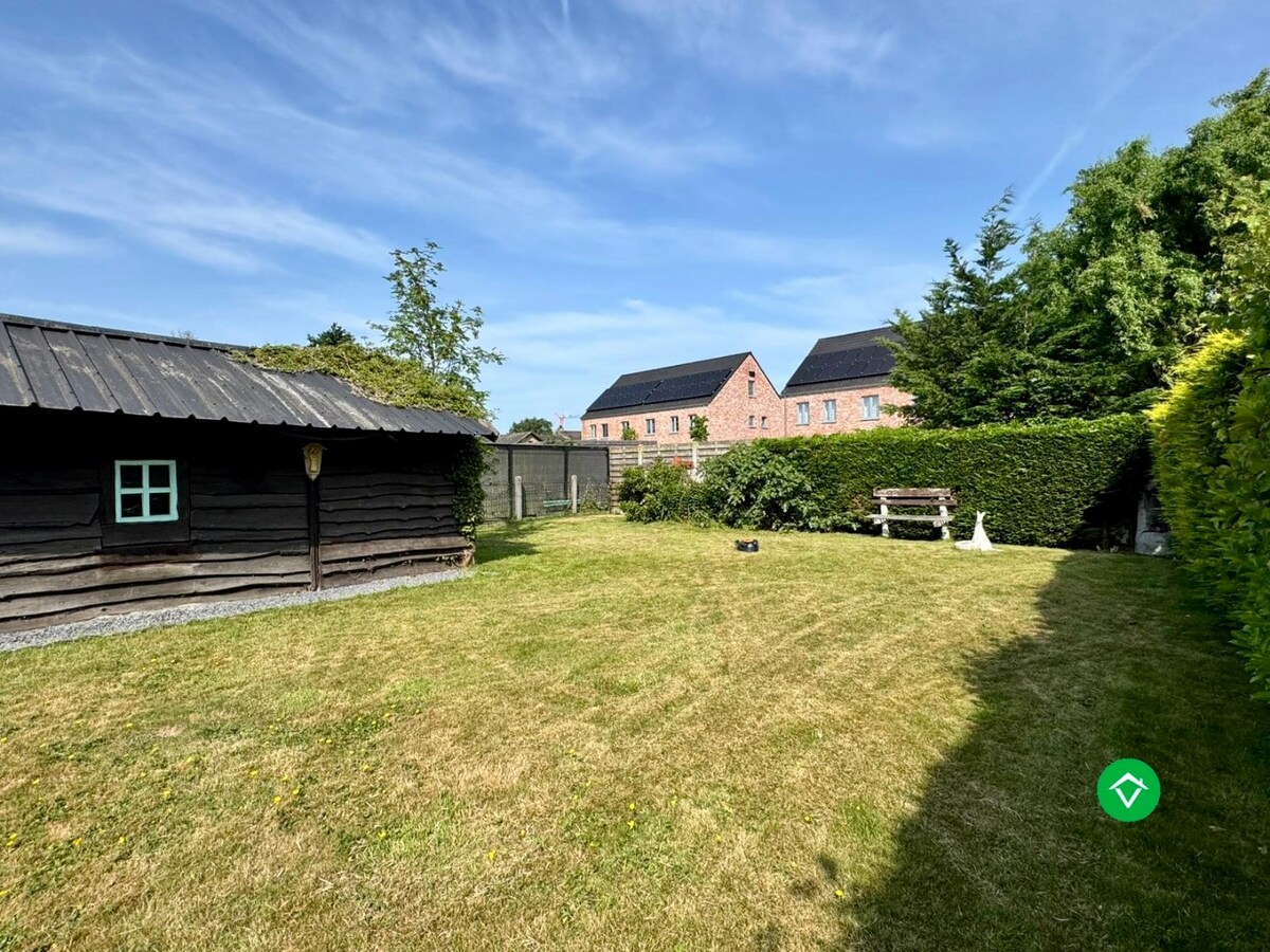 Gezinswoning met 3 slaapkamers en inpandige garage te koop in de Mokker (Koekelare) 