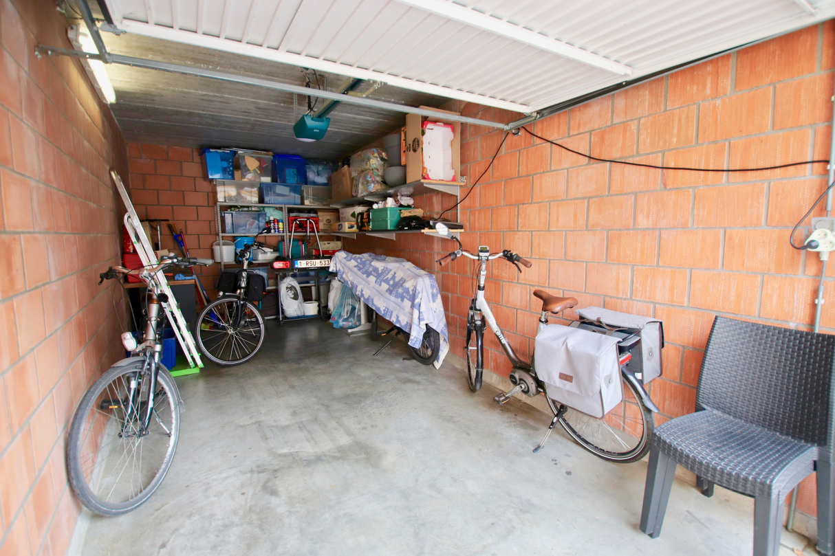 Instapklaar gelijkvloersappartement MET garage in hartje Ertvelde! 