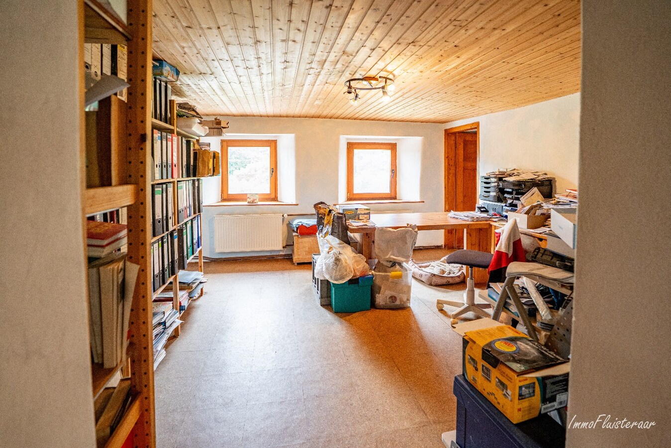 Interessant eigendom met paardenfaciliteiten omgeven door groen op ca. 43 are te Burg-Reuland (Luik) 