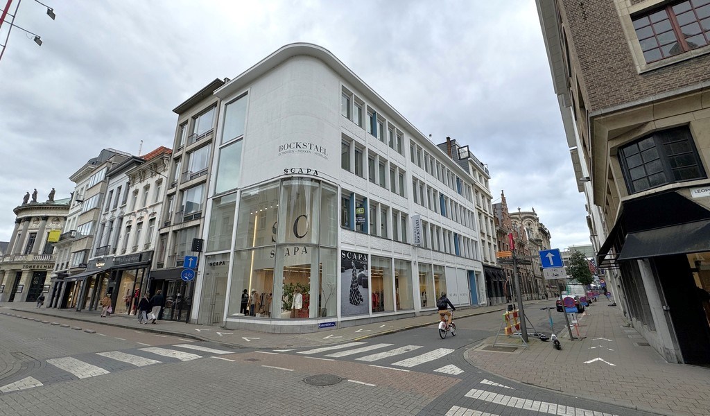 Kantoren te huur vlakbij de Arenbergschouwburg in Antwerpen