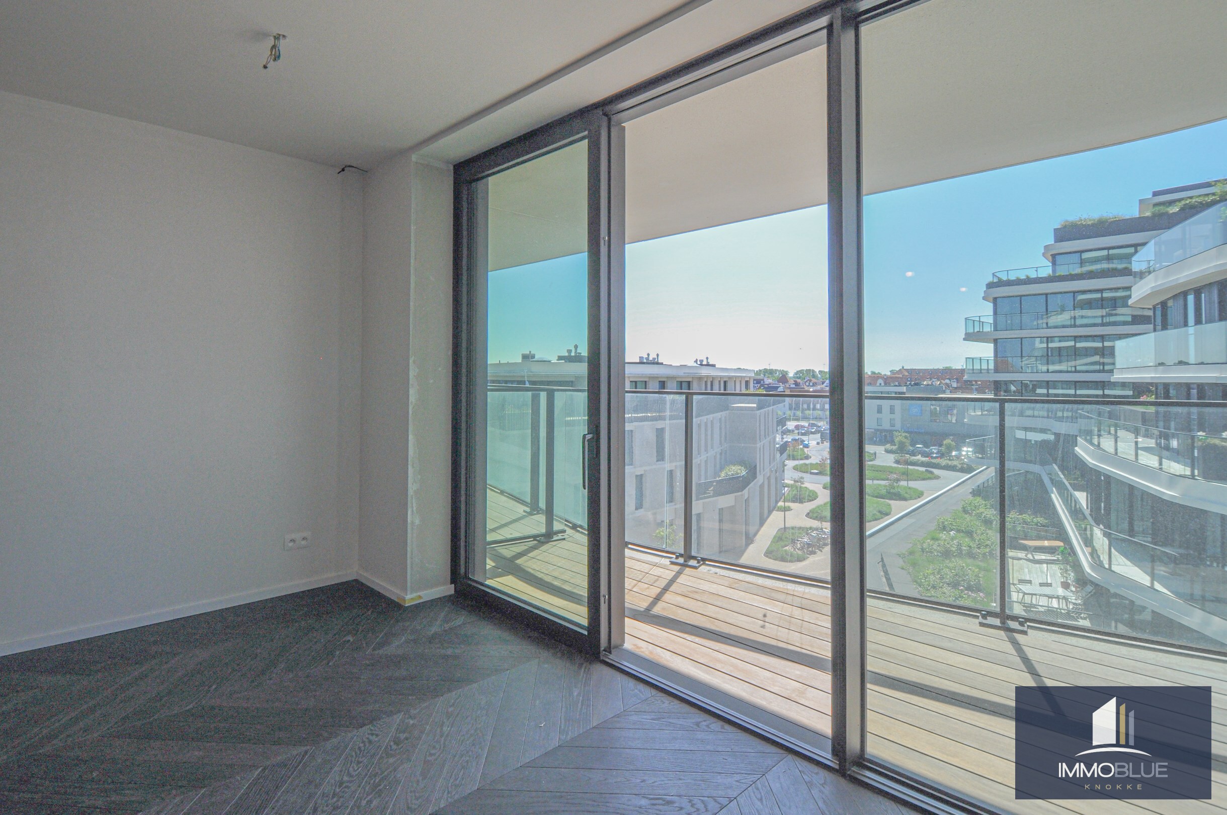 Appartement met een ruim zonnig terras gelegen in The Tower. 