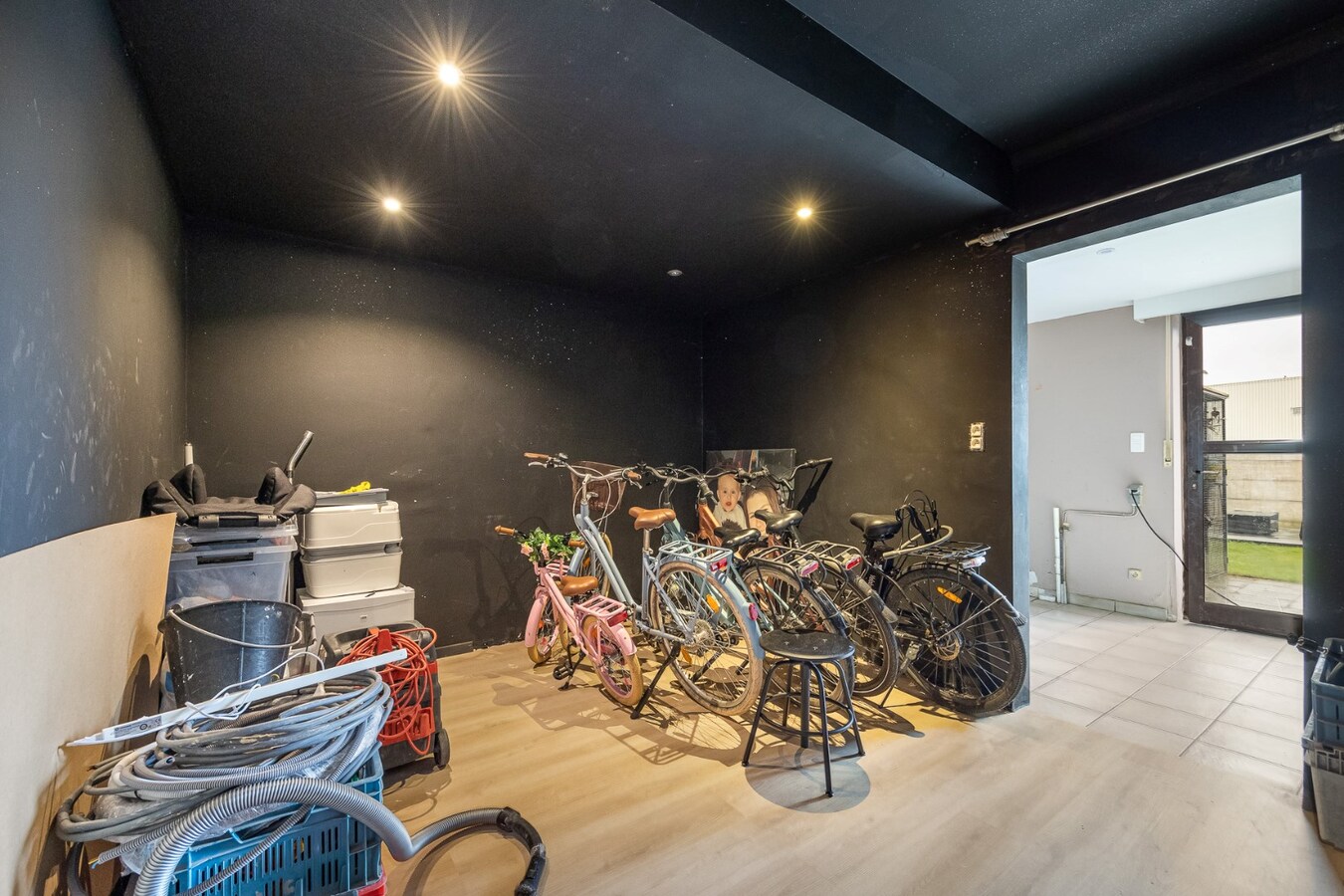 Prachtige woning 243 m&#178; met 4 slaapkamers (met mogelijkheid tot kangoeroewoning) 