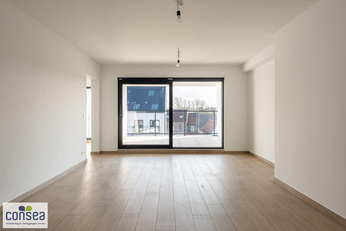 Lichtrijk appartement in het centrum van Maldegem met zicht op de kerk en overdekt terras van 15m&#178; 