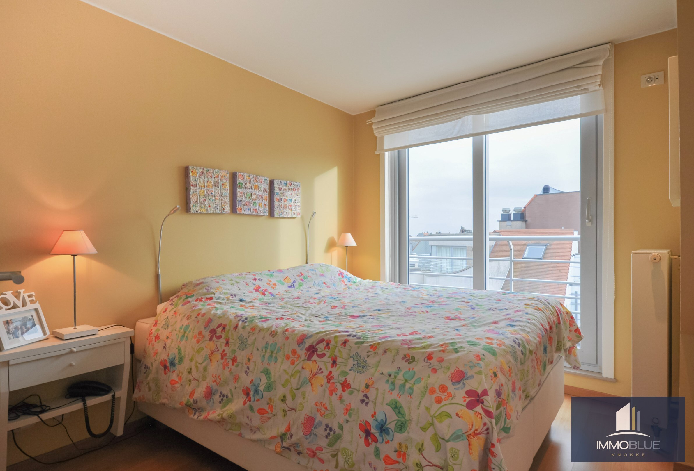 Appartement duplex avec terrasses ensoleill&#233;es, situ&#233; &#224; deux pas de la mer et de la place Rubens. 