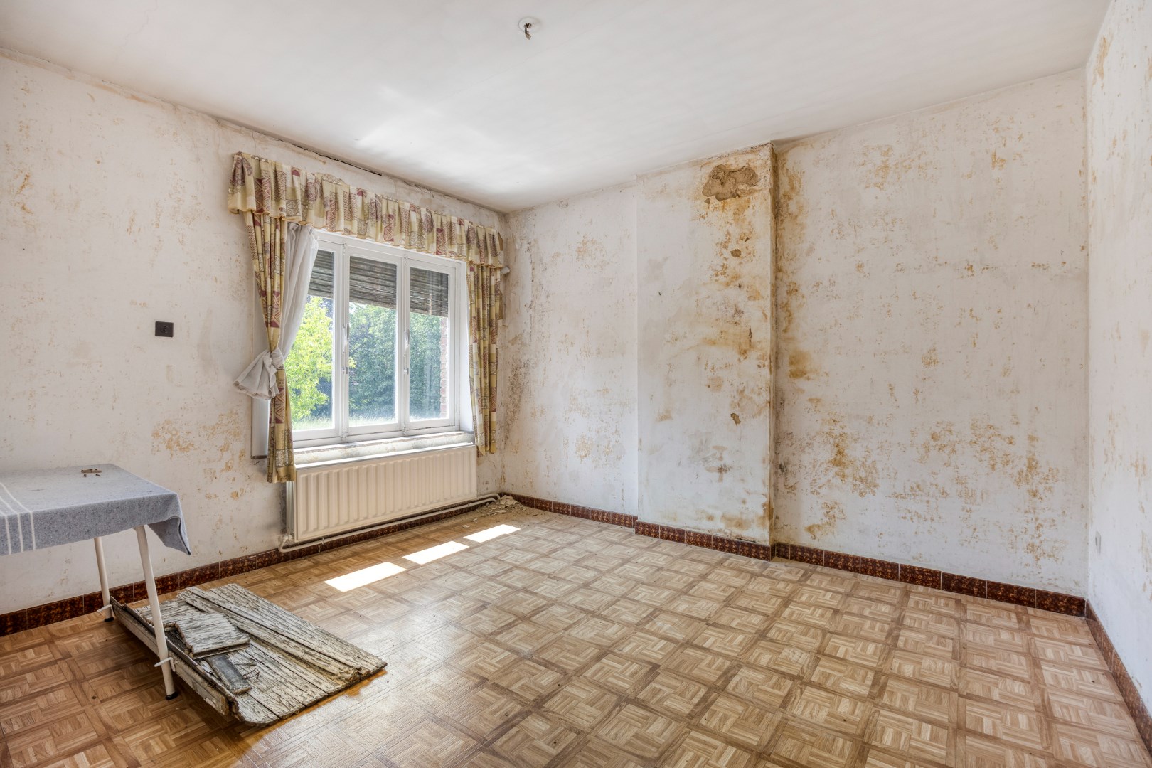 Unieke kans voor te renoveren woning te Boutersem op een prachtig perceel  – EPC 579 kWh/m&#178; jaar - bewoonbare oppervlakte 176 m&#178; 